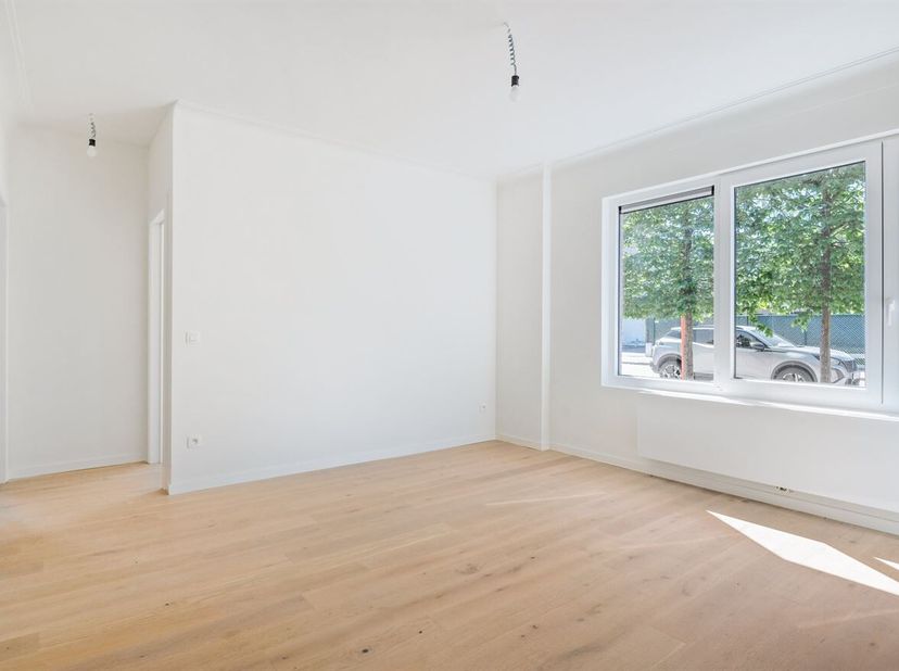 Prachtig gelijkvloers app met 1 slpks en garage in Lier!<br />
Dit prachtig gelijkvloers appartement is centraal gelegen in een rustige straat in Lier
