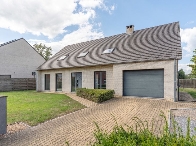 Huis te koop in Molenpad 13,
                    2350 Vosselaar