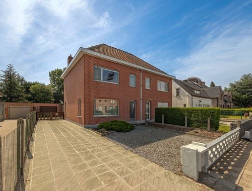                                         Maison à vendre à Sint-Niklaas, € 365.000
