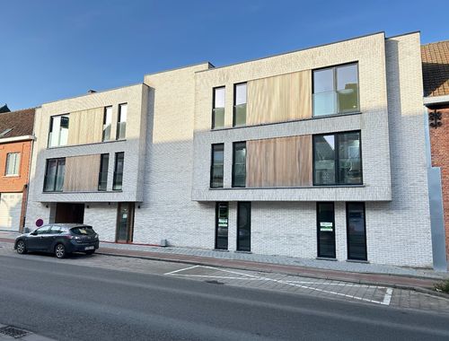                                         Appartement te koop in Sint-Eloois-Vijve, € 348.075
