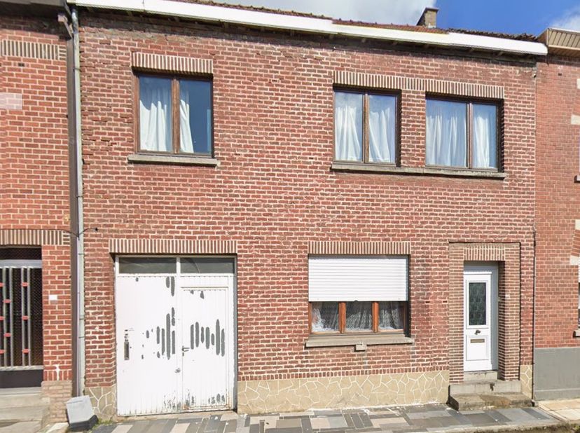 Huis te koop in Dries 106,
                    9550 Hillegem
