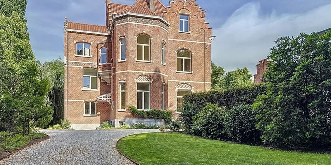 Huis te huur in Avenue Circulaire 64, 1180 Ukkel