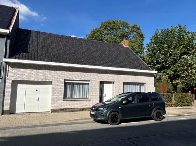 Huis te koop in Nieuwstraat 45,
                    8792 Desselgem