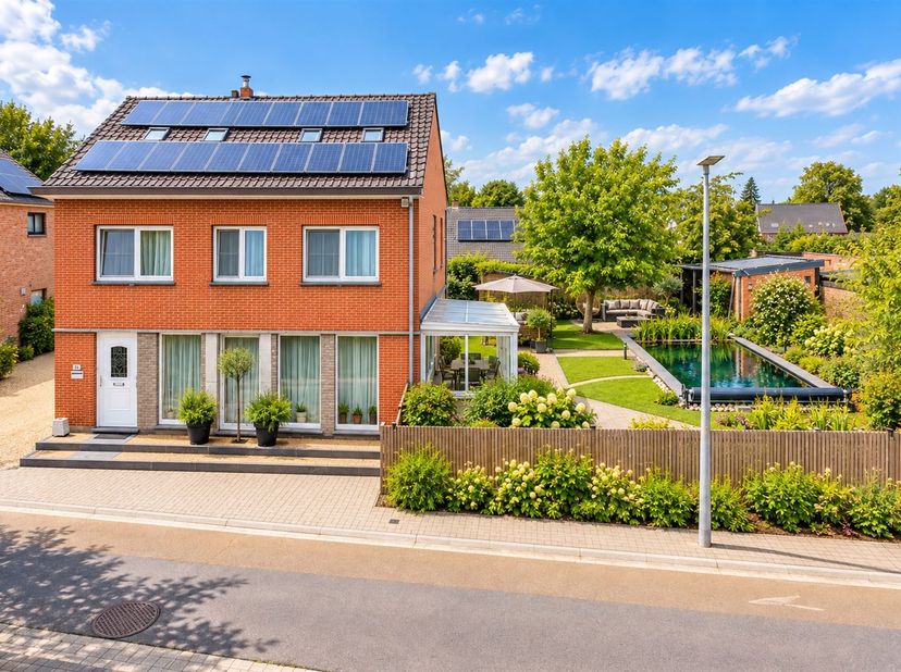 Huis te koop in Smidsestraat 28,
                    9200 Dendermonde