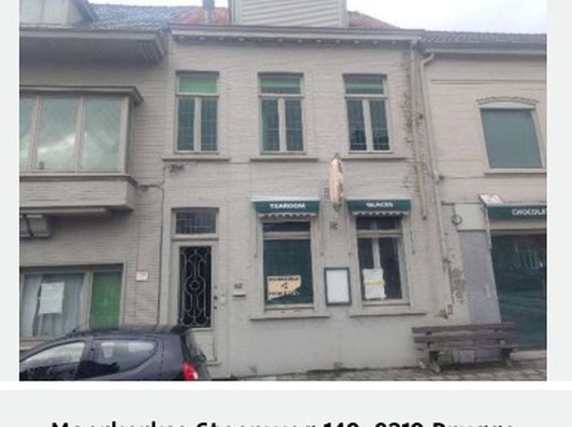 WOONHUIS, HANDELSHUIS &amp; 2 STAANPLAATSEN - <br />
<br />
Wij werden gelast met de openbare verkoop via BIDDIT van volgende goederen. Deze loten worden