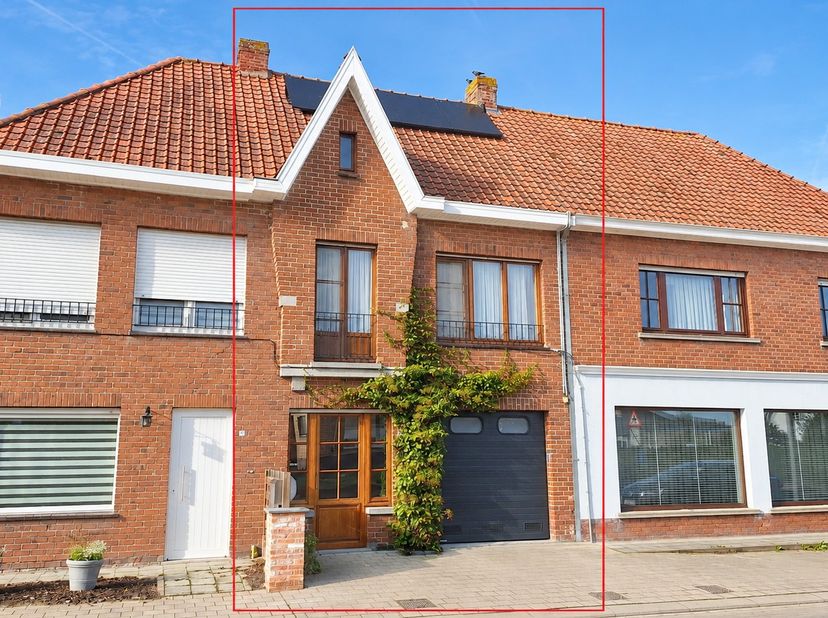 Huis te koop in Vrijgeweidestraat 21,
                    8020 Oostkamp