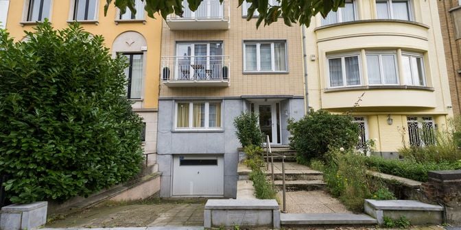 Appartement te koop in Avenue de l'Universite 96, 1050 Elsene