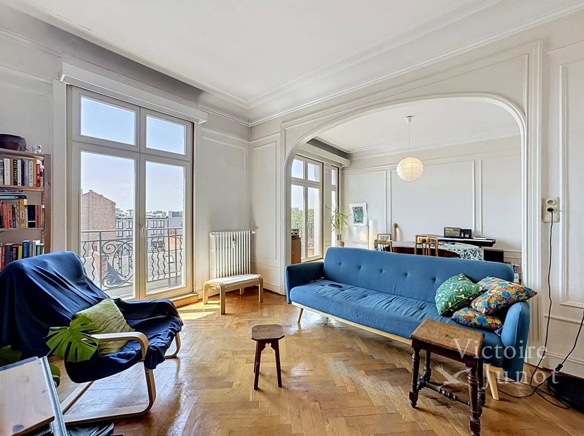 Gepresenteerd door Mike Doolaeghe - Tel.: +32 471 65 85 85 - E-mail: mike.doolaeghe@victoire.be<br />
Victoire Junot biedt u dit mooie appartement met