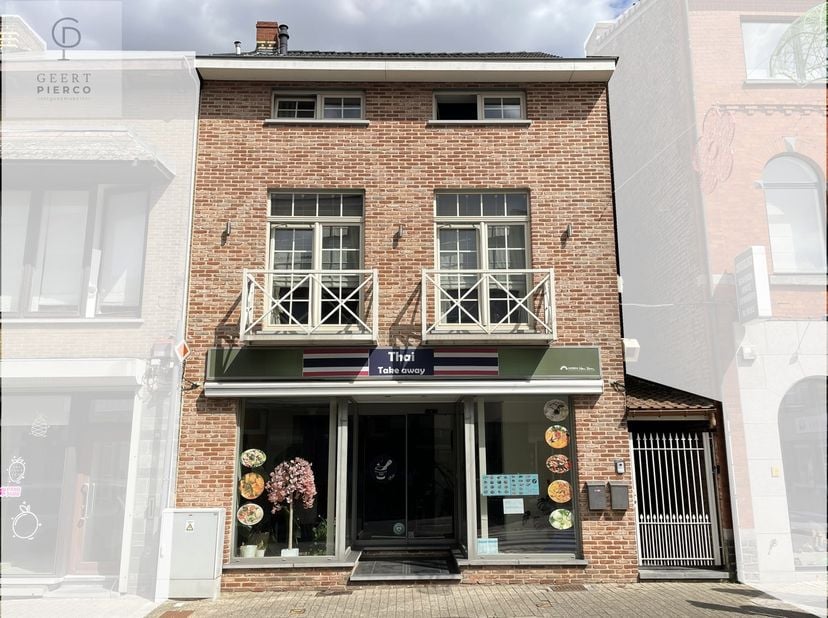 Handelspand met opbrengsteigendom en duplex op toplocatie in Landen<br />
<br />
Bent u op zoek naar een interessante investeringsopportuniteit met on