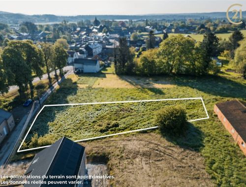                                         Bouwgrond te koop in Moustier-sur-Sambre, € 130.000
