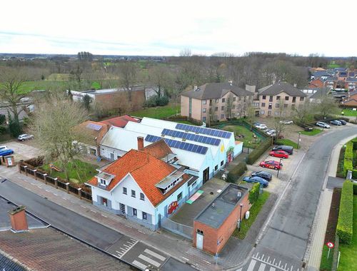                                         Bâtiment commercial à vendre à Knesselare, € 4.235.000
