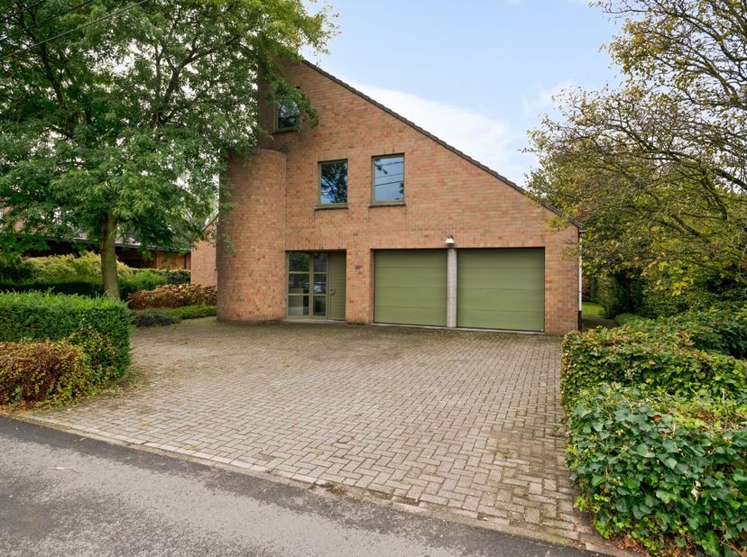 Huis te koop in Hoge Weg 191,
                    2940 Stabroek