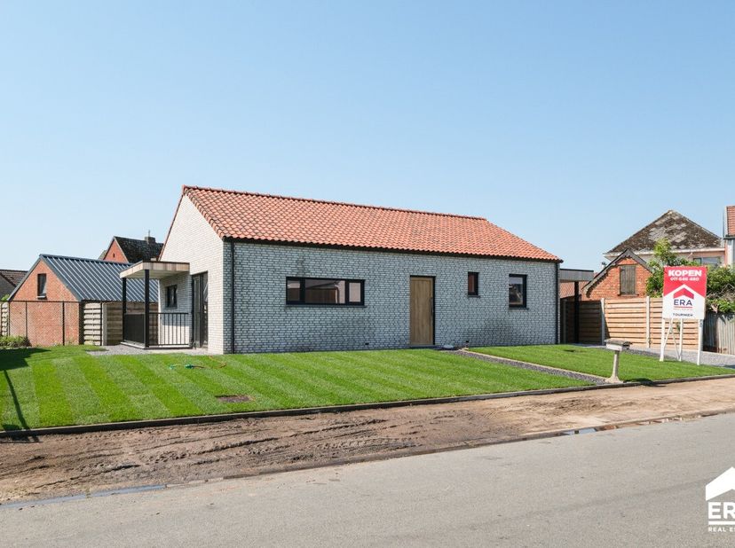 [[ CE BIEN PARTICIPE À LA JOURNÉE MAISONS OUVERTES ERA LE 13/6 DE 13:00 À 14:00 ]]<br />
Ce bien participe à la Journée Maisons Ouvertes ERA. Visitabl