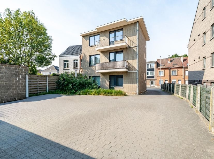 Appartement te koop in Jan Vanderstraetenstraat 12 bus 3,
                    1600 Sint-Pieters-Leeuw
