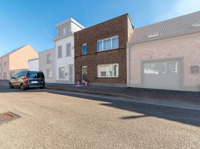 Huis te koop in Potaardestraat 62,
                    2845 Niel