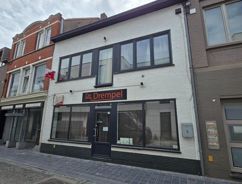                                         Bien commercial à louer à Koekelare, € 1.400
