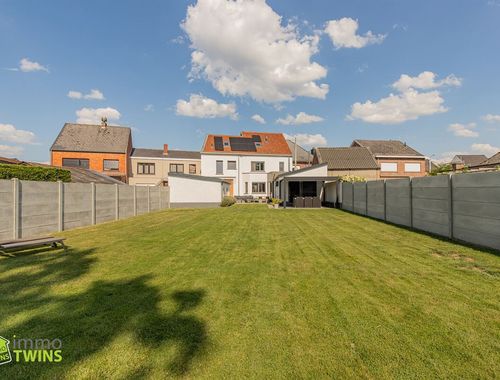                                         Maison à vendre à Oudegem, € 549.000
