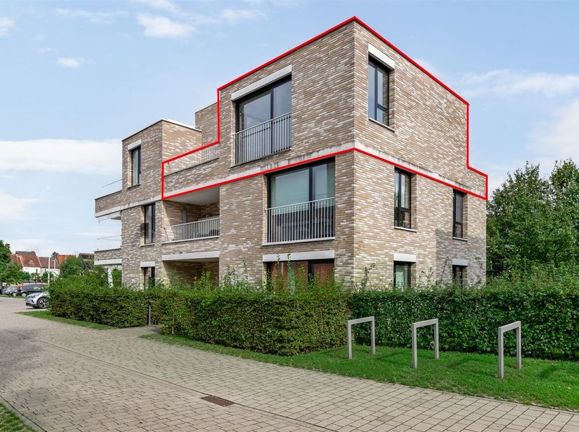 Luxueuze assistentiewoning (56,5m²) met 1 slaapkamer, ruim terras, scooterstaanplaats en berging op toplocatie te Kontich!<br />
Beschrijving: Deze as
