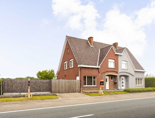                                         Woning te koop in Nukerke, € 335.000

