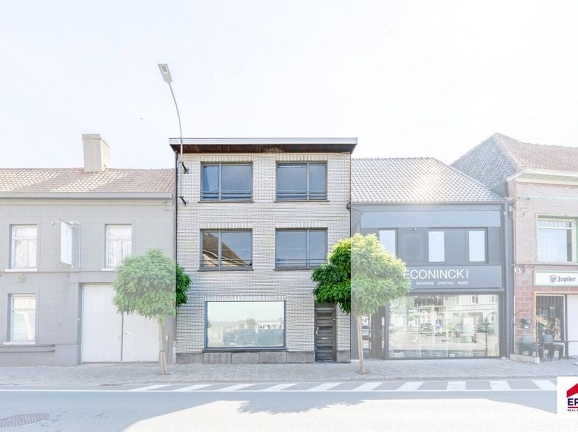 Huis te koop in Wapenplaats 37,
                    8720 Wakken