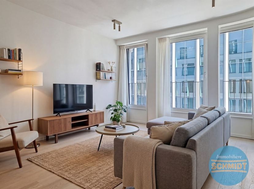 IMMOSCHMIDT (Ref.29666) - ETTERBEEK (Europese Commissie ) : Schitterend gerenoveerd studio-appartement PEB B met parkeerplaats inbegrepen in de huurpr