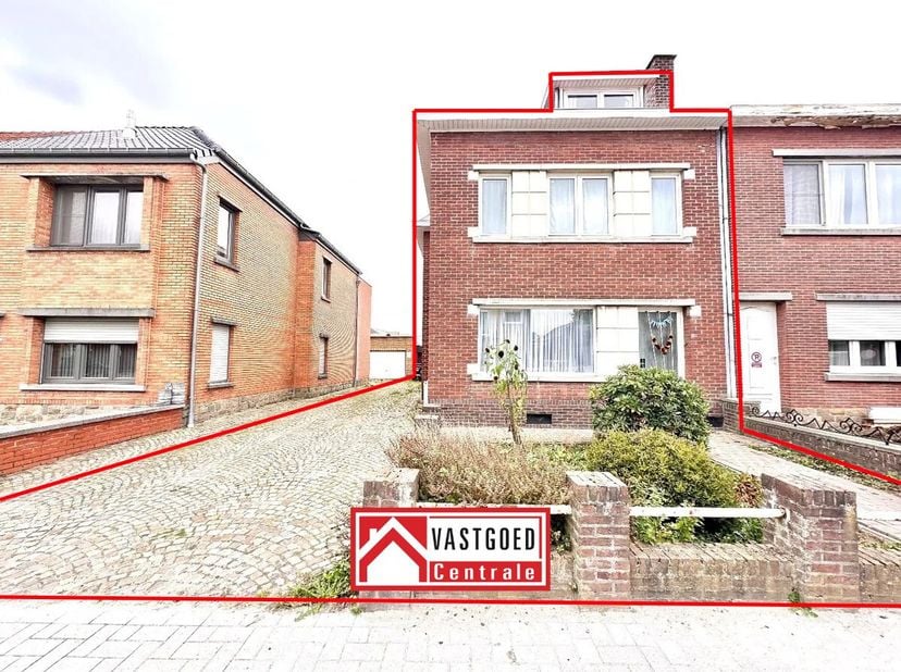 Gelegen in een aangename en rustige woonwijk op de rand van het centrum van Tongeren, vindt u deze verzorgde gezinswoning. De buurt staat bekend om ha