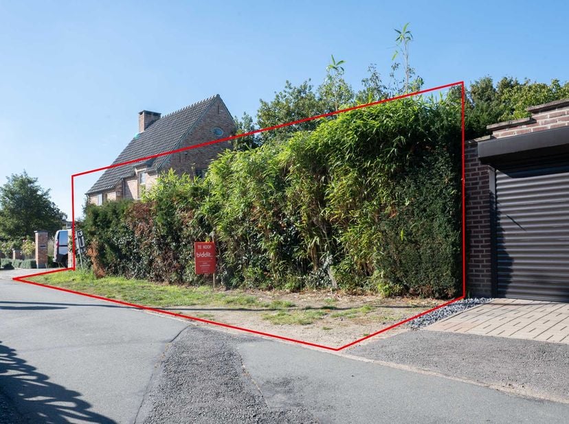 Grond te koop in Aan de Lievenheer /,
                    3680 Maaseik