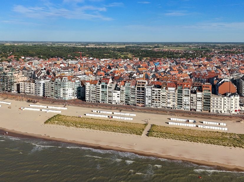 Met trots presenteren wij Residentie Sérénité: een unieke kans om te wonen in tussen het Rubensplein en het Van Bunnenplein. Dit tijdloze project bied