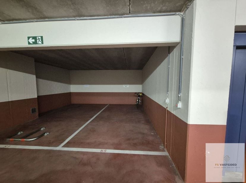 Garage te huur in Zeedijk-Knokke 640,
                    8300 Knokke