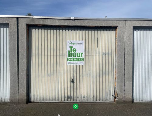                                         Garage à louer à Roeselare, € 69
