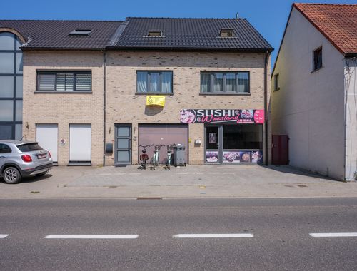                                         Handelspand met woonst te koop in Sint-Gillis-Waas, € 259.000
