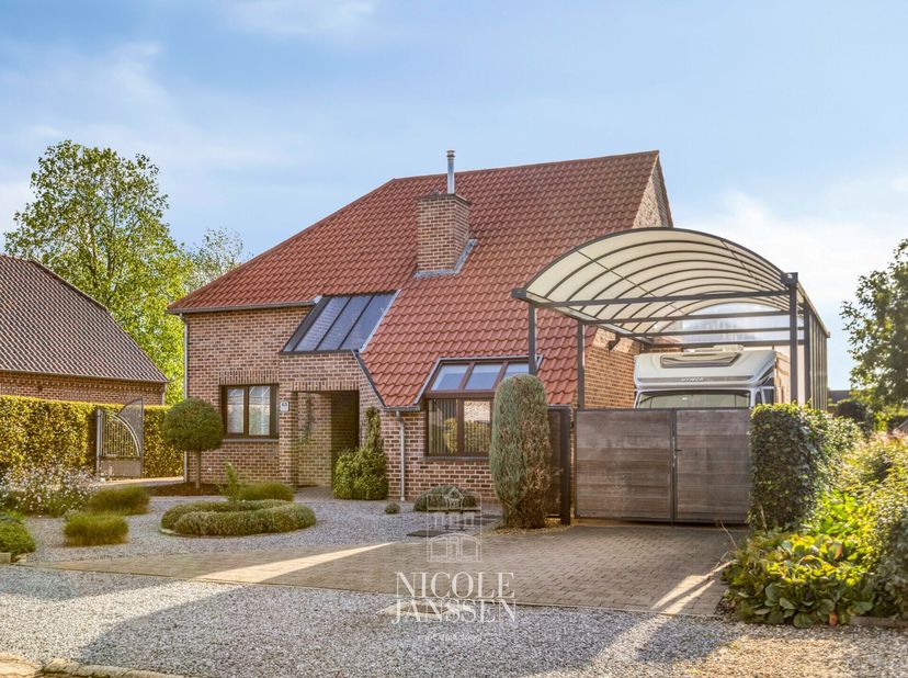 Huis te koop in Kabienstraat 63,
                    3680 Opoeteren