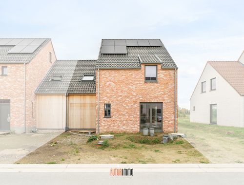                                         Woning te koop in Ruiselede, € 422.000
