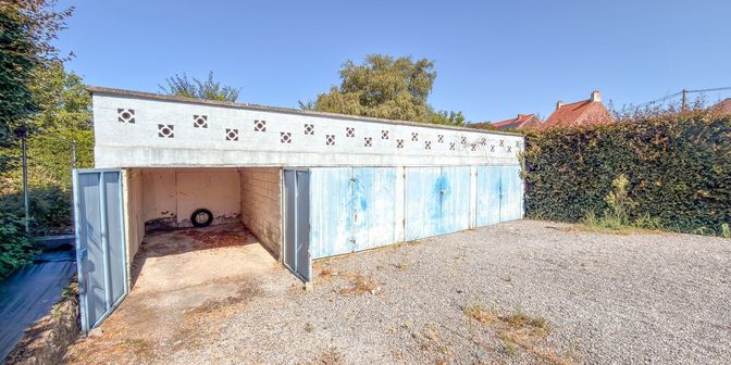 Bien professionnel à vendre à Rue de Varsovie, 7333 Tertre