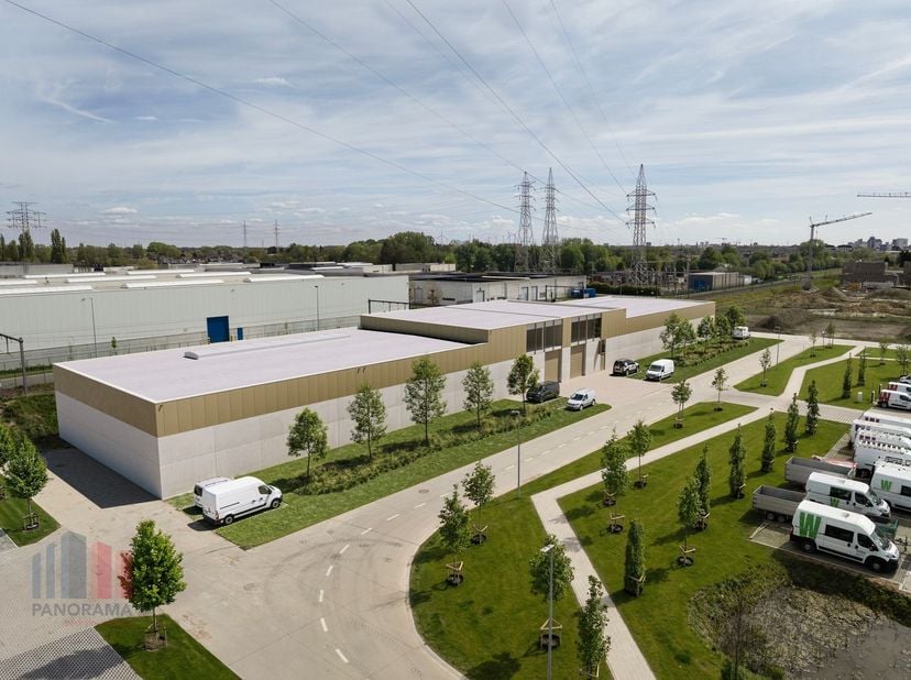 Bien professionnel à vendre
                    à 8800 Roeselare
