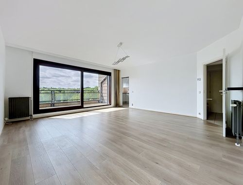                                         Appartement à louer à Auderghem, € 1.600
