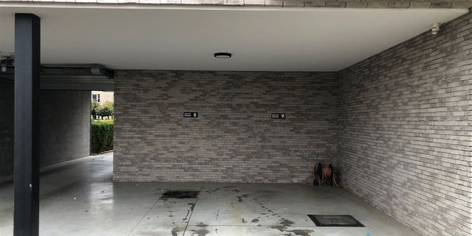 Garage te huur in Dorp-Oost 81, 9080 Lochristi