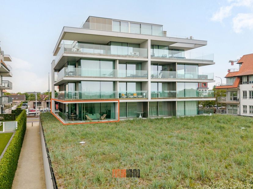 Stel je voor: wonen aan de rand van de havengeul, met het Maritieme Park als achtertuin. Via een schitterend wandelpad loopt u zo naar de zeedijk of h