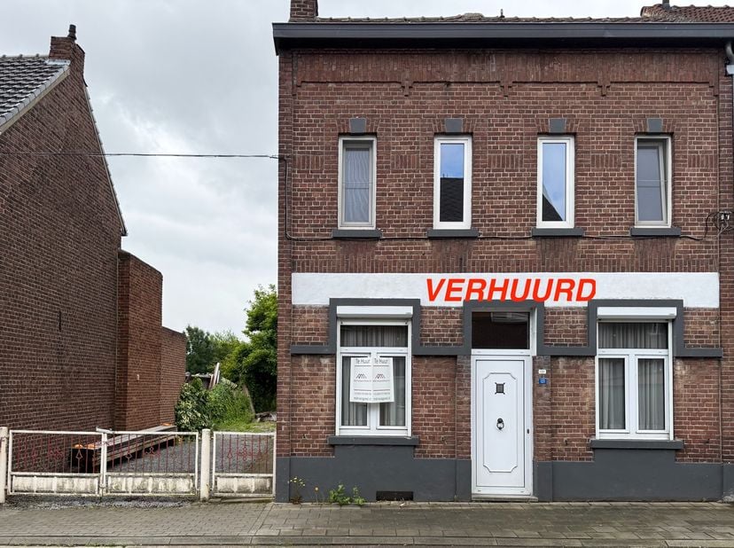 Leuke woning met 3 ruime slaapkamers en grote tuin in Maasmechelen.<br />
<br />
Bent u op zoek naar een ruime betaalbare woning met eigen afgesloten