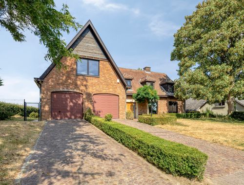                                         Woning te koop in Riemst, € 695.000
