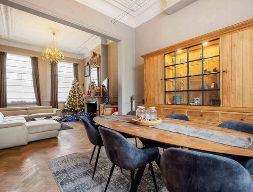                                         Maison de ville à vendre à Rijkevorsel, € 795.000
