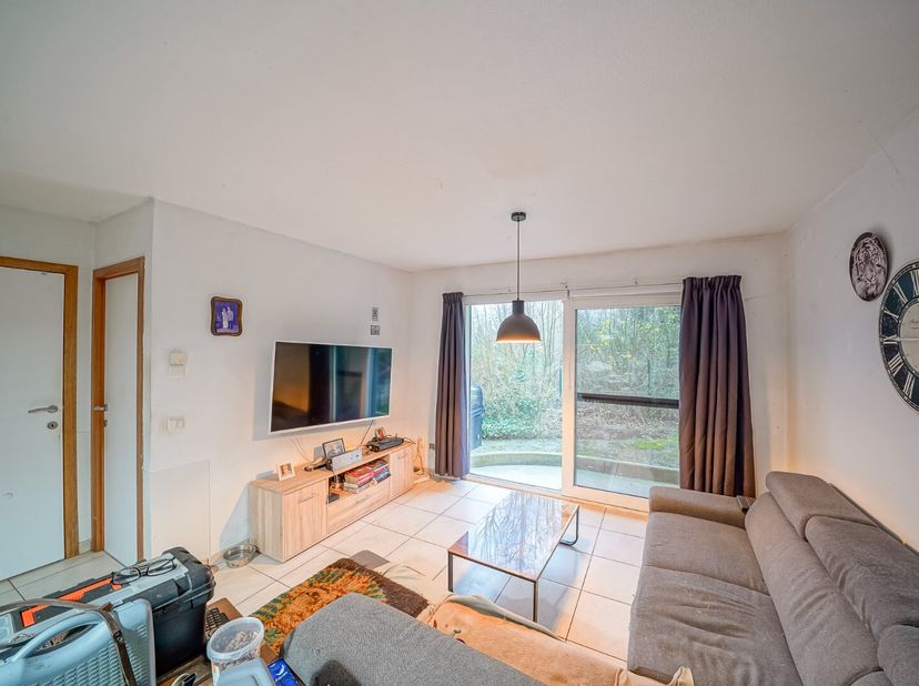 Dit 1-slaapkamer appartement in Bredene is perfect voor wie op zoek is naar een investering (momenteel verhuurd) of om zelf te bewonen (domicilie moge