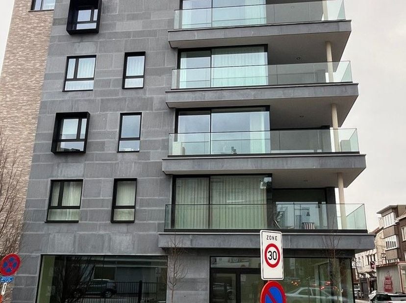 Bien professionnel à louer
                    à 3500 Hasselt