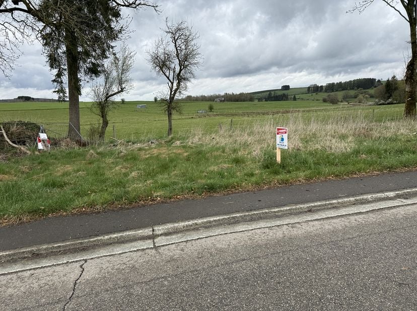 Terrain à vendre à Rue de la pierre du gayet,
                    6680 Tillet