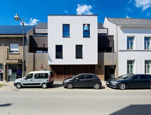                                         Appartement à louer à Vrasene, € 860
