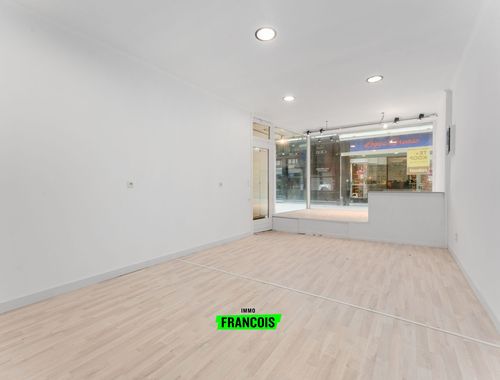                                         Bâtiment commercial à vendre à Blankenberge, € 145.000
