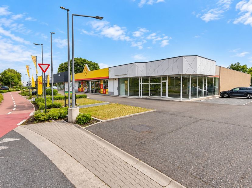 Bien professionnel à louer à Hasseltweg 220,
                    3600 Genk