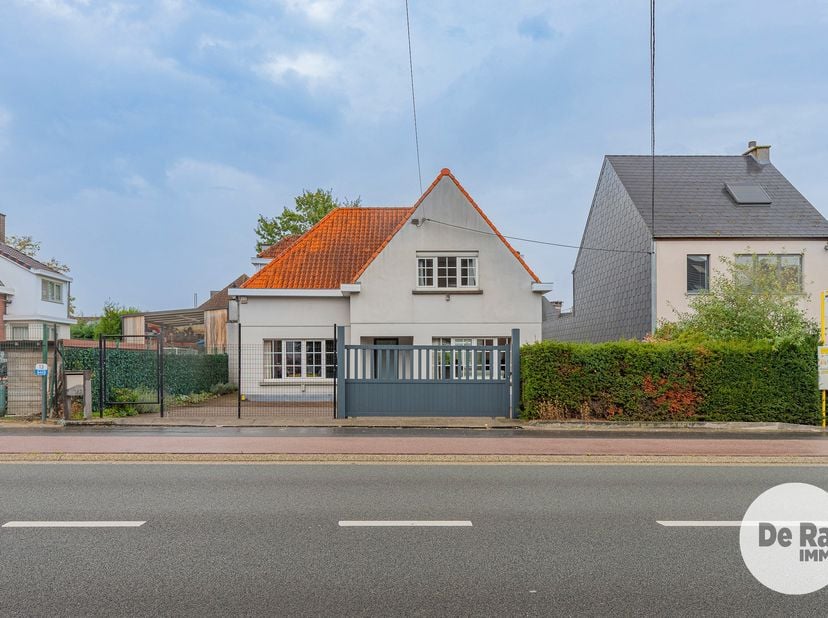 Huis te koop in Leedsesteenweg 148,
                    9420 Erpe