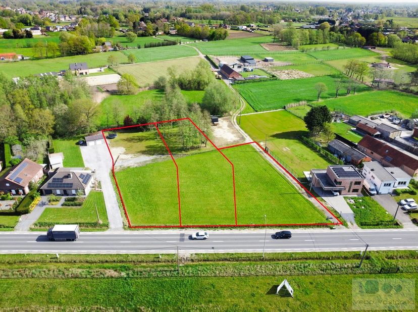 Gunstig gelegen perceel bouwgrond van 1485 m² voor vrijstaande woning te Heist-op-den-Berg.<br />
<br />
De grond bevindt zich nabij centra met winkel