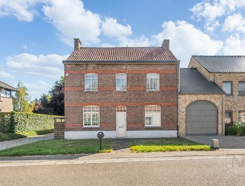                                         Eengezinswoning te koop in Diepenbeek, € 195.000
